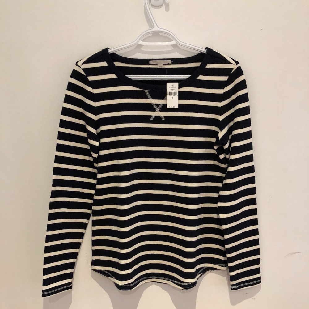 NWT GAP Womens long sleeve top